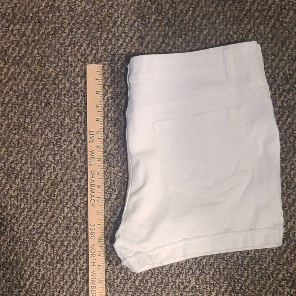Time and Tru White Denim Casual Shorts